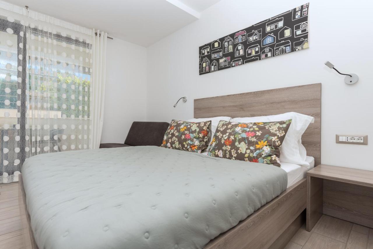 Villa Steffi Baška Voda Екстериор снимка